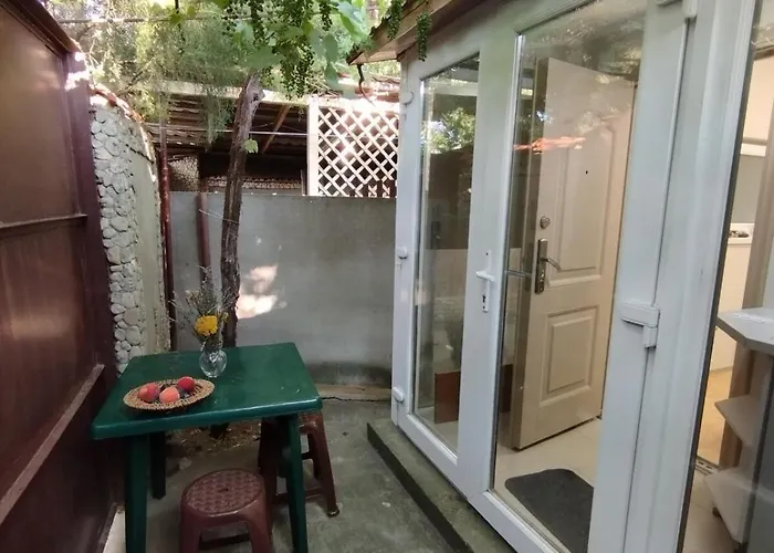 домик около моря